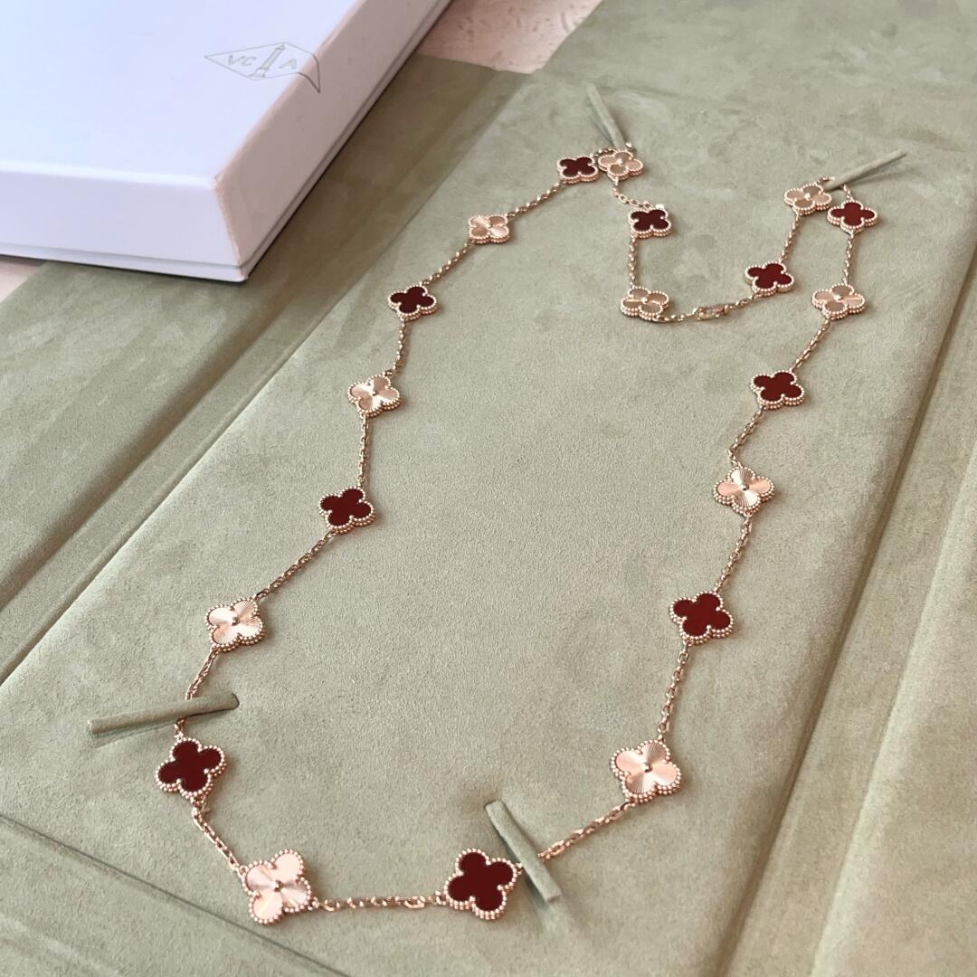[Luxe]CLOVER 20 MOTIFS LASER CARNELIAN NECKLACE