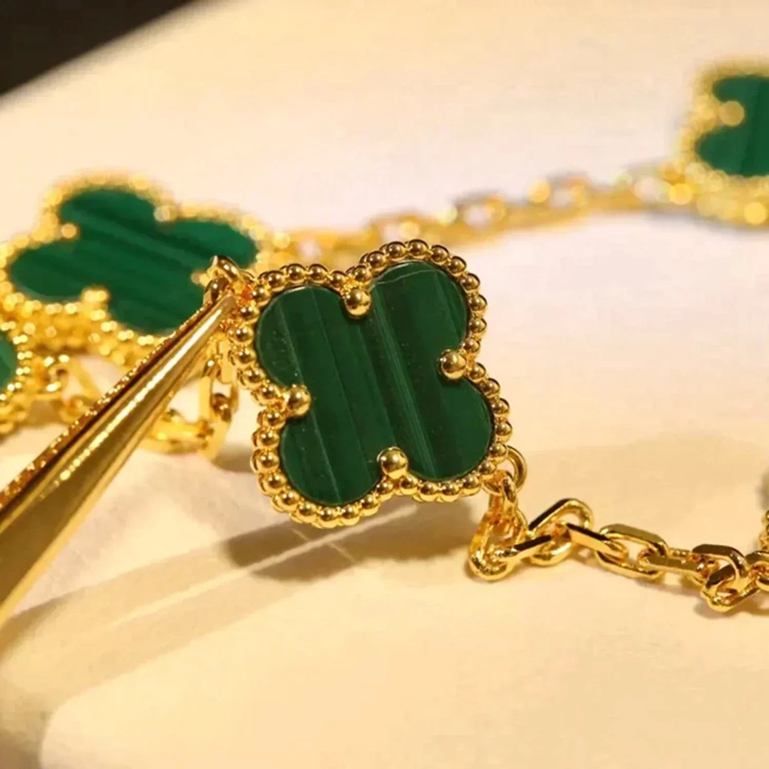 [Luxe] CLOVER 5 MOTIF MALACHITE BRACELET COLLECTION