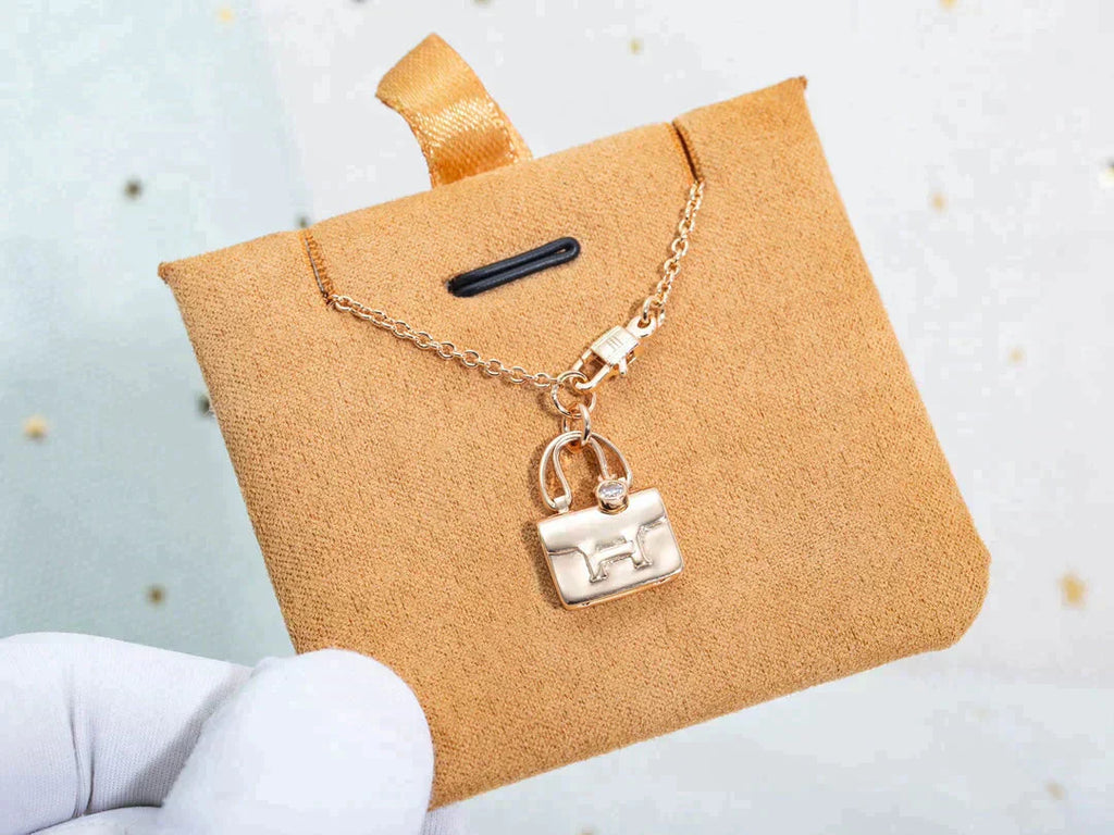 [Luxe]アミュレットペンダント ローズゴールドネックレス