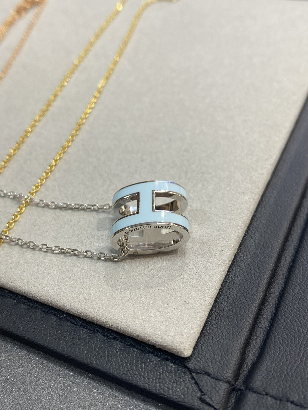 [Luxe]POP H ライトブルーネックレス