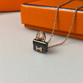 [Luxe]コンスタンス ブラック ペンダント ピンクゴールド ネックレス