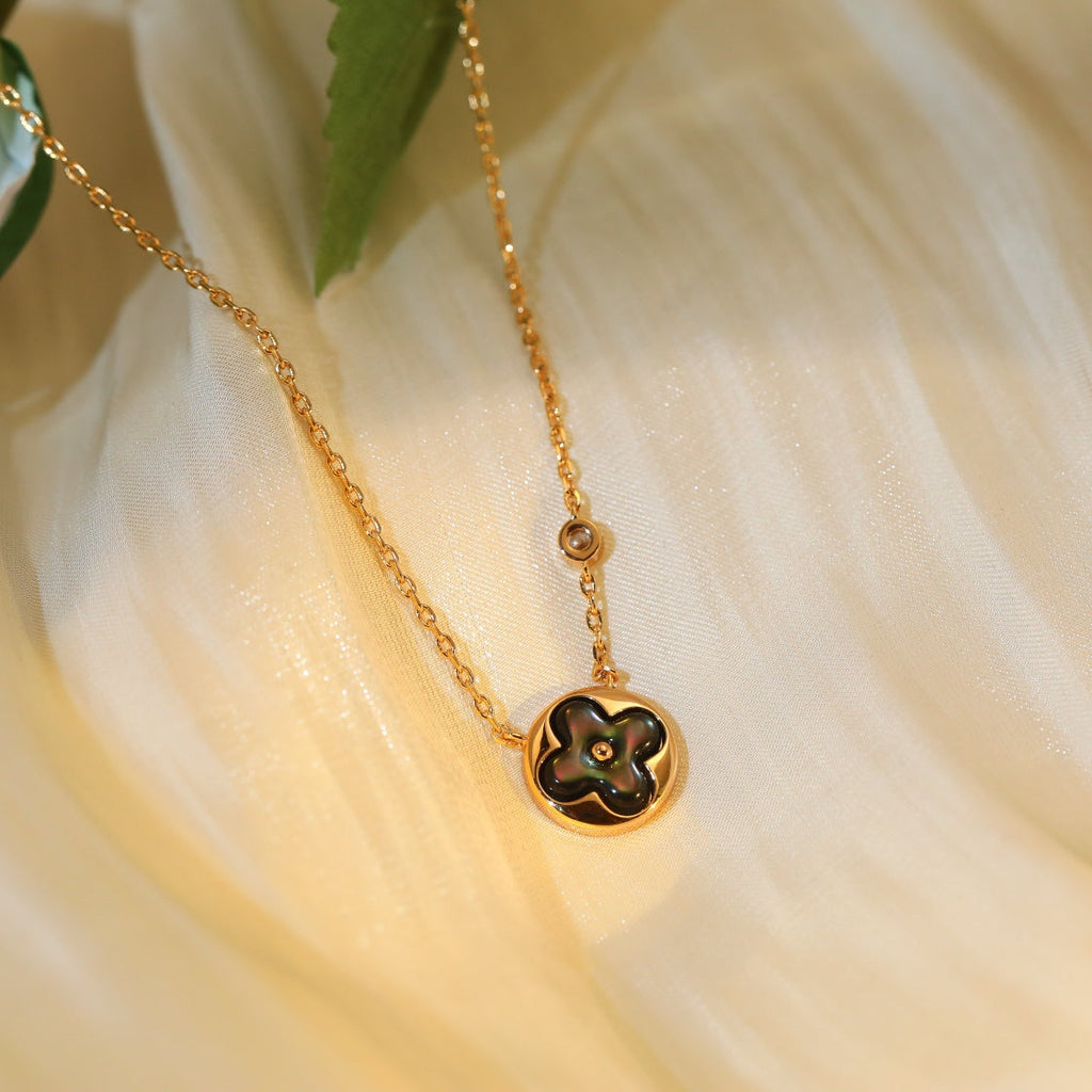 [Luxe] COLLIER PENDENTIF SOLEIL EN OR ROSE 1 DIAMANT