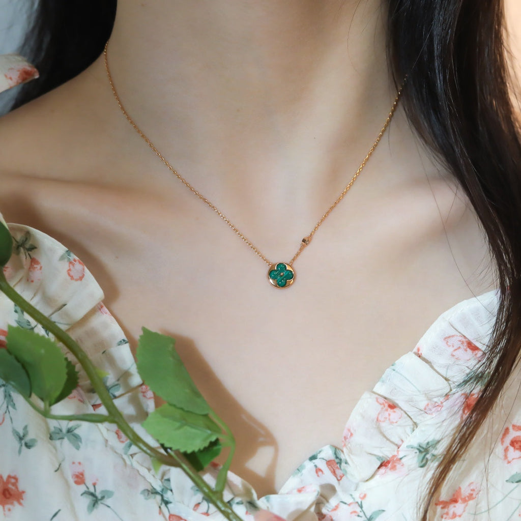[Luxe] COLLIER PENDENTIF SOLEIL EN OR ROSE 1 DIAMANT