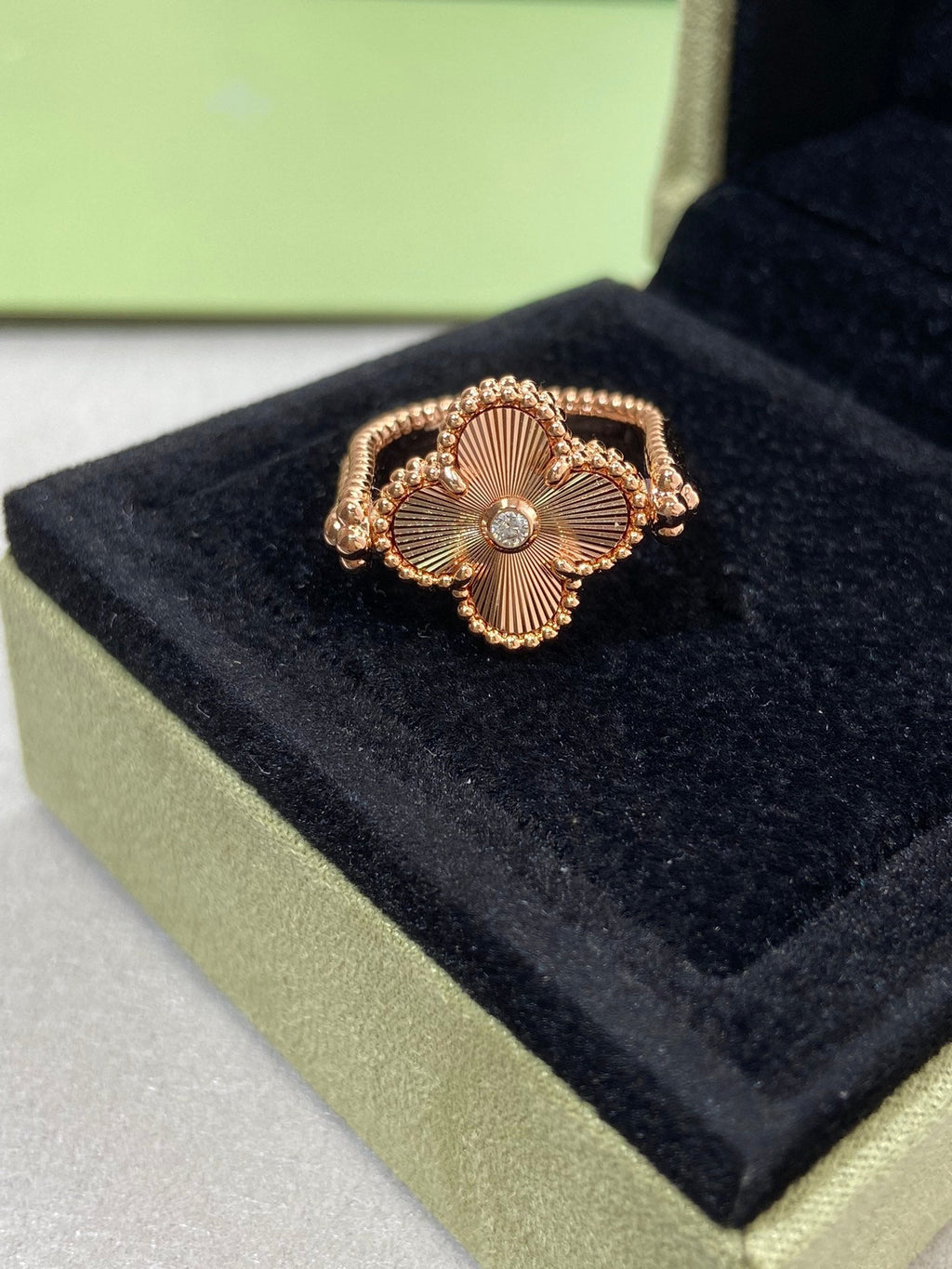 [Luxe]CLOVER RIVERSIBLE PINK GOLD RING