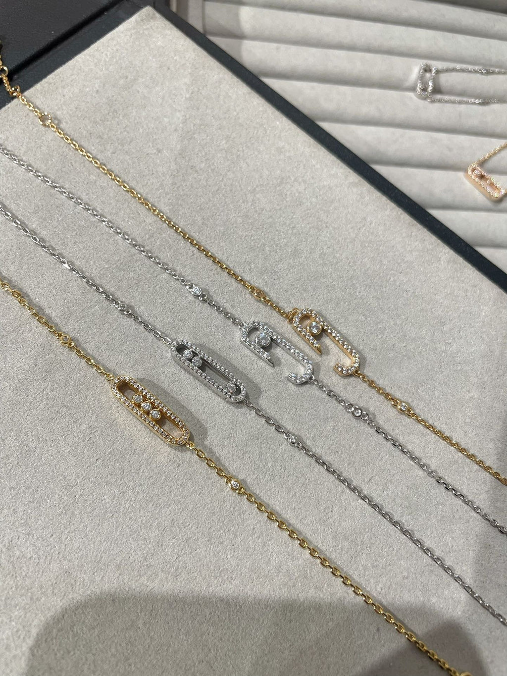 [LUXE]BABY MOVE DIAMOND BRACELET