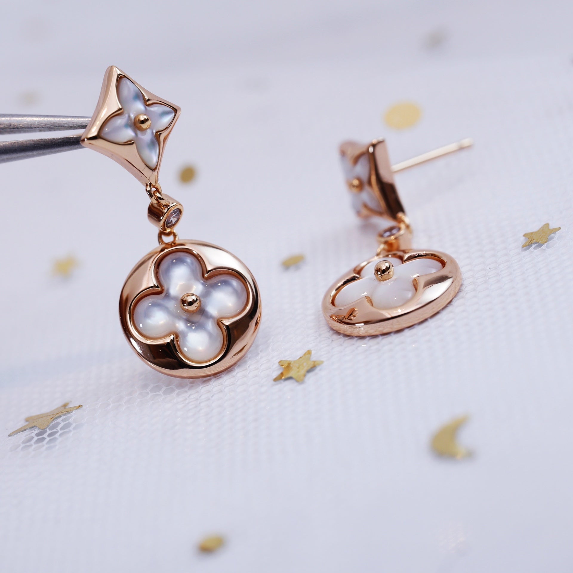 [Luxe]Boucles d'oreilles pendantes en nacre or rose étoile et soleil
