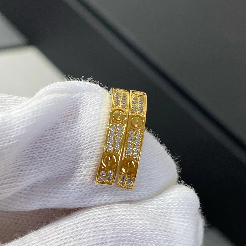 [Luxe Jewelry]LOVE EARRINGS 3.6MM DIAMOND PAVED