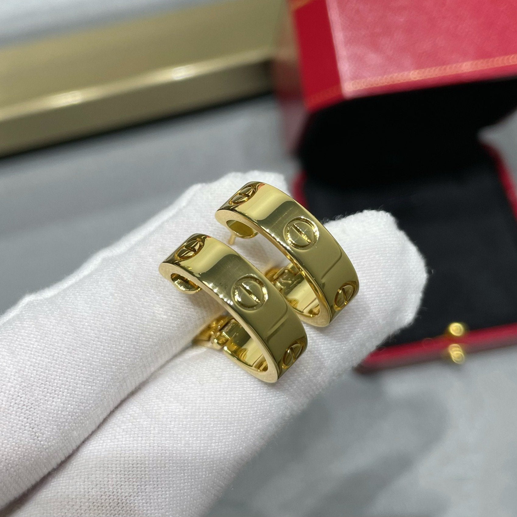 [Luxe Jewelry]LOVE 5.5MM EARRINGS