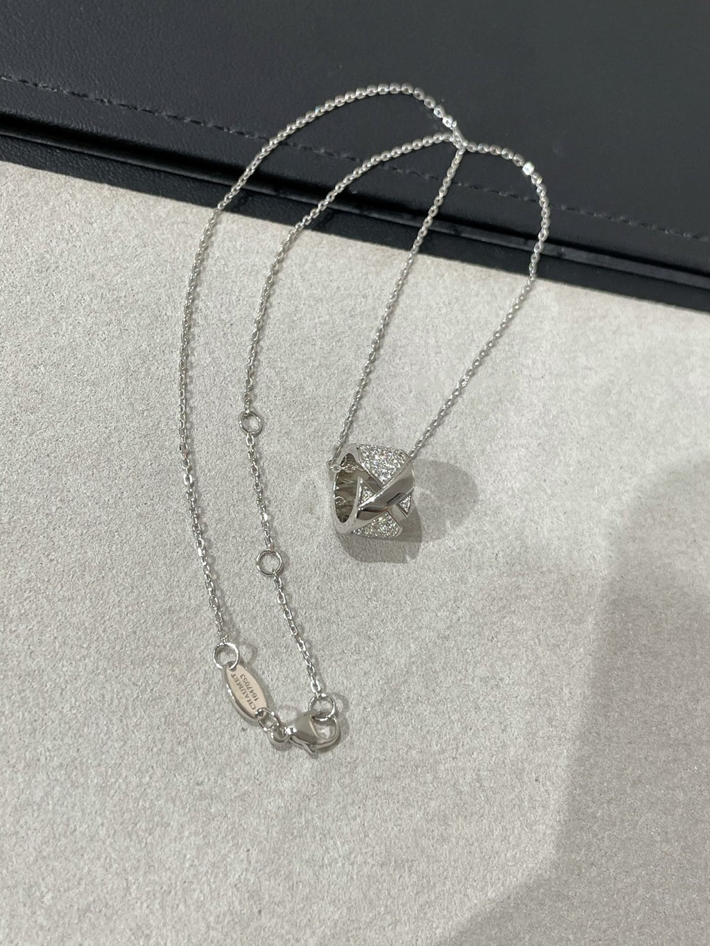 [Luxe]リアン エビデンス ダイヤモンド パヴェネックレス