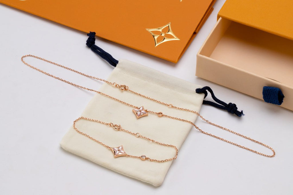 [Luxe]Collier étoile en or rose avec 1 diamant
