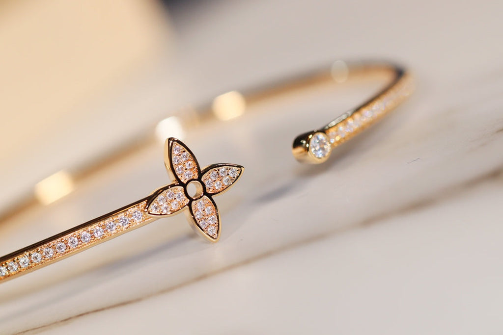 [Luxe]IDYLLE ゴールド オープンブレスレット ダイヤモンドパヴェ