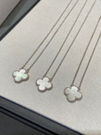[Luxe]CLOVER MEDIUM SILVER WHITE MOP NECKLACE