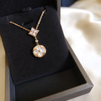 [Luxe] COLLIER EN OR ROSE À 2 MOTIFS ÉTOILE ET SOLEIL BLANC 