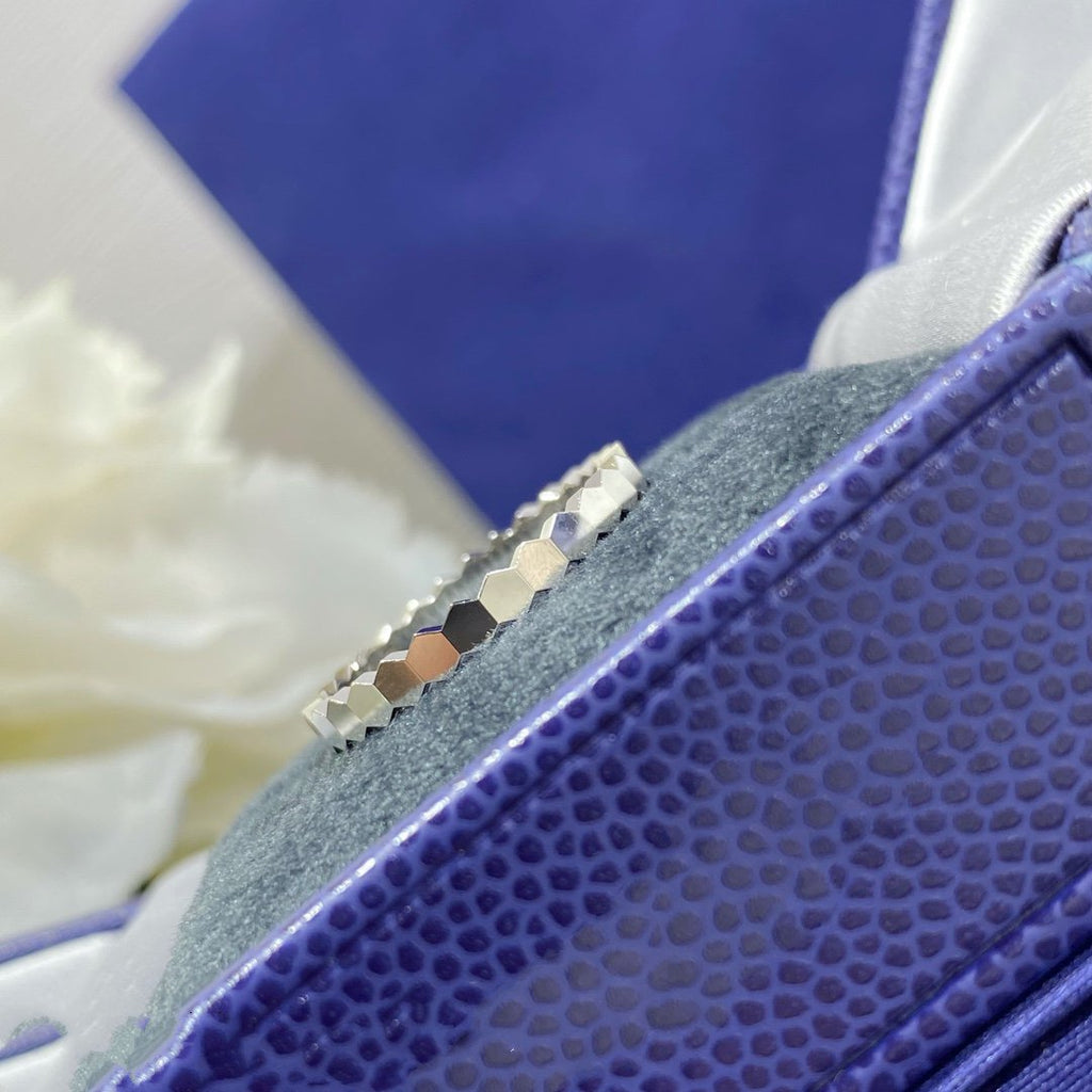 [Luxe] PETITE BAGUE BEE LOVE