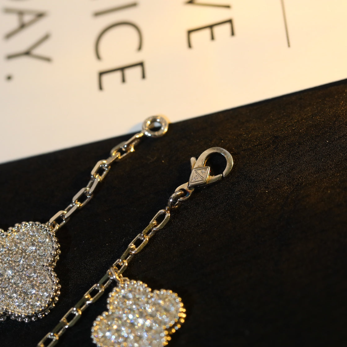 [Luxe]CLOVER BRACELET 5 MOTIF SILVER DIAMOND PAVED