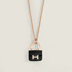 [Luxe] COLLIER PENDENTIF FEMME AMULETTES HM CONSTANCE