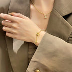 [Luxe]LOGO STAR MOTIF GOLD BRACELET