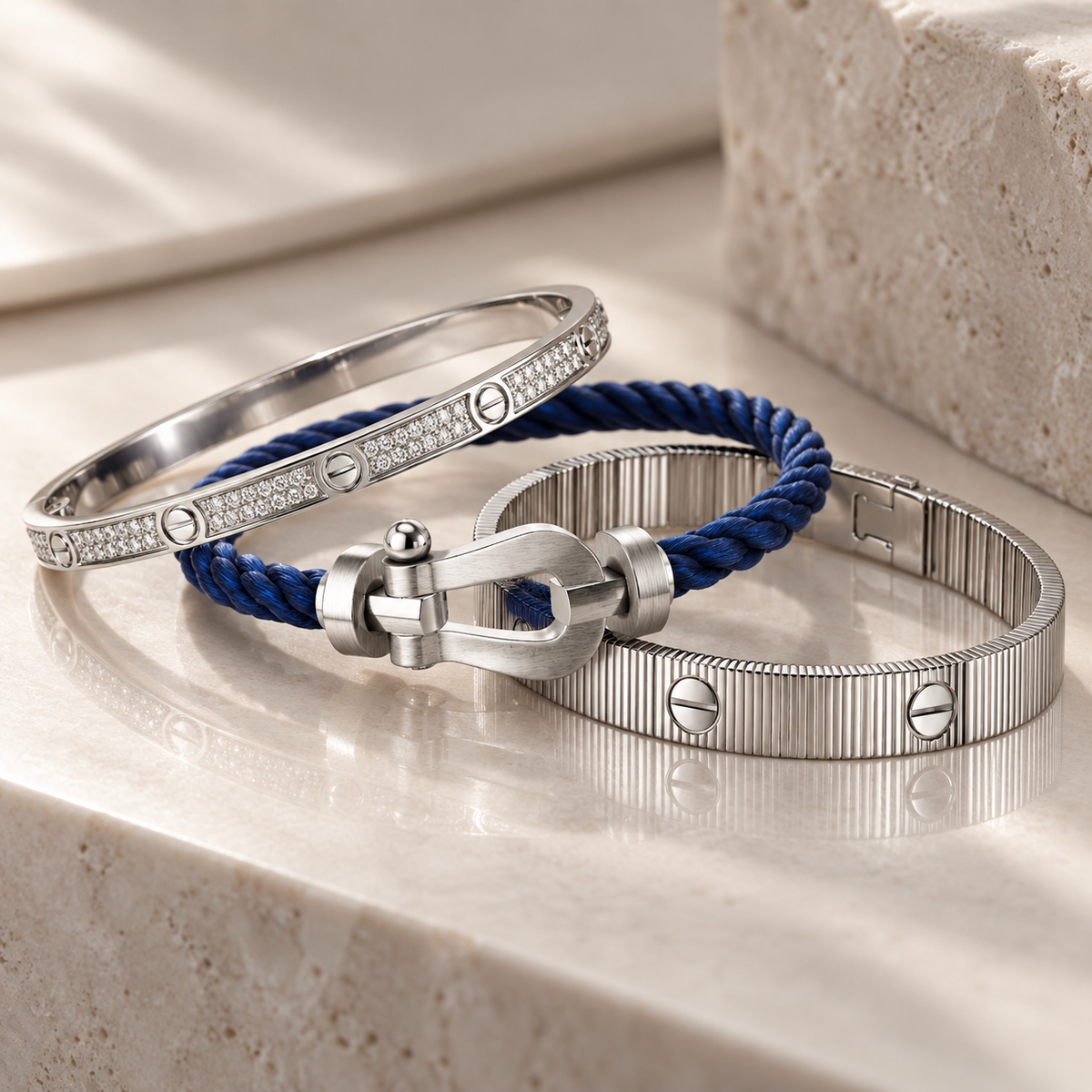 [LUXE]Love & Force Large Horseshoe Trio Bracelet Stack Set