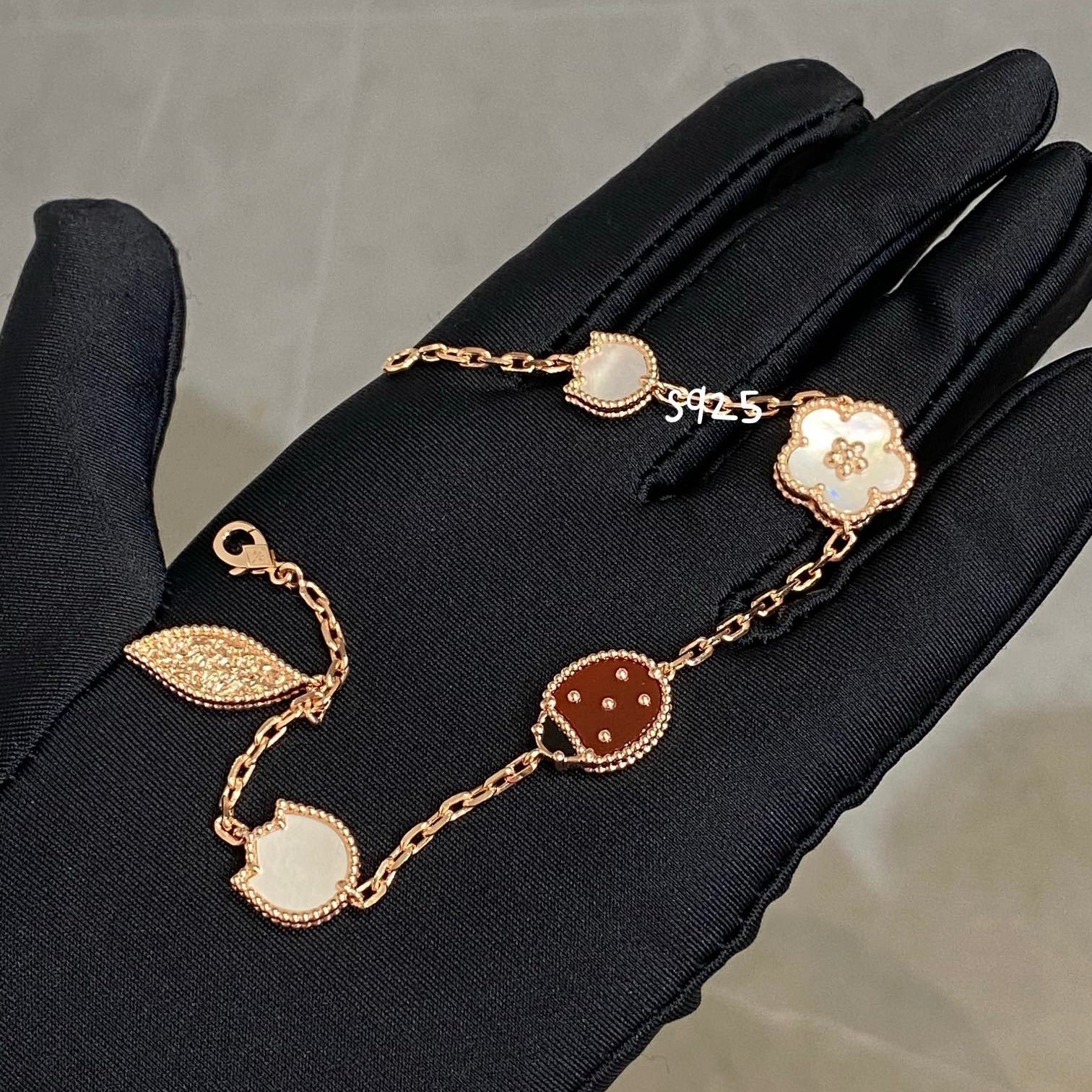 [Luxe]LUCKY SPRING 5 MOTIF BRACELET