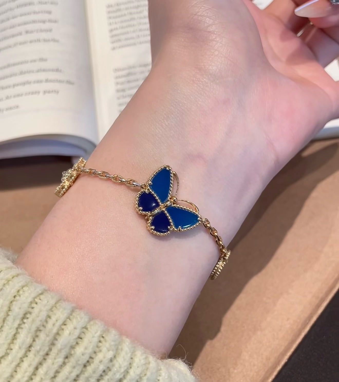 [Luxe]LUCKY SPRING BUTTERFLY 5 MOTIF BRACELET