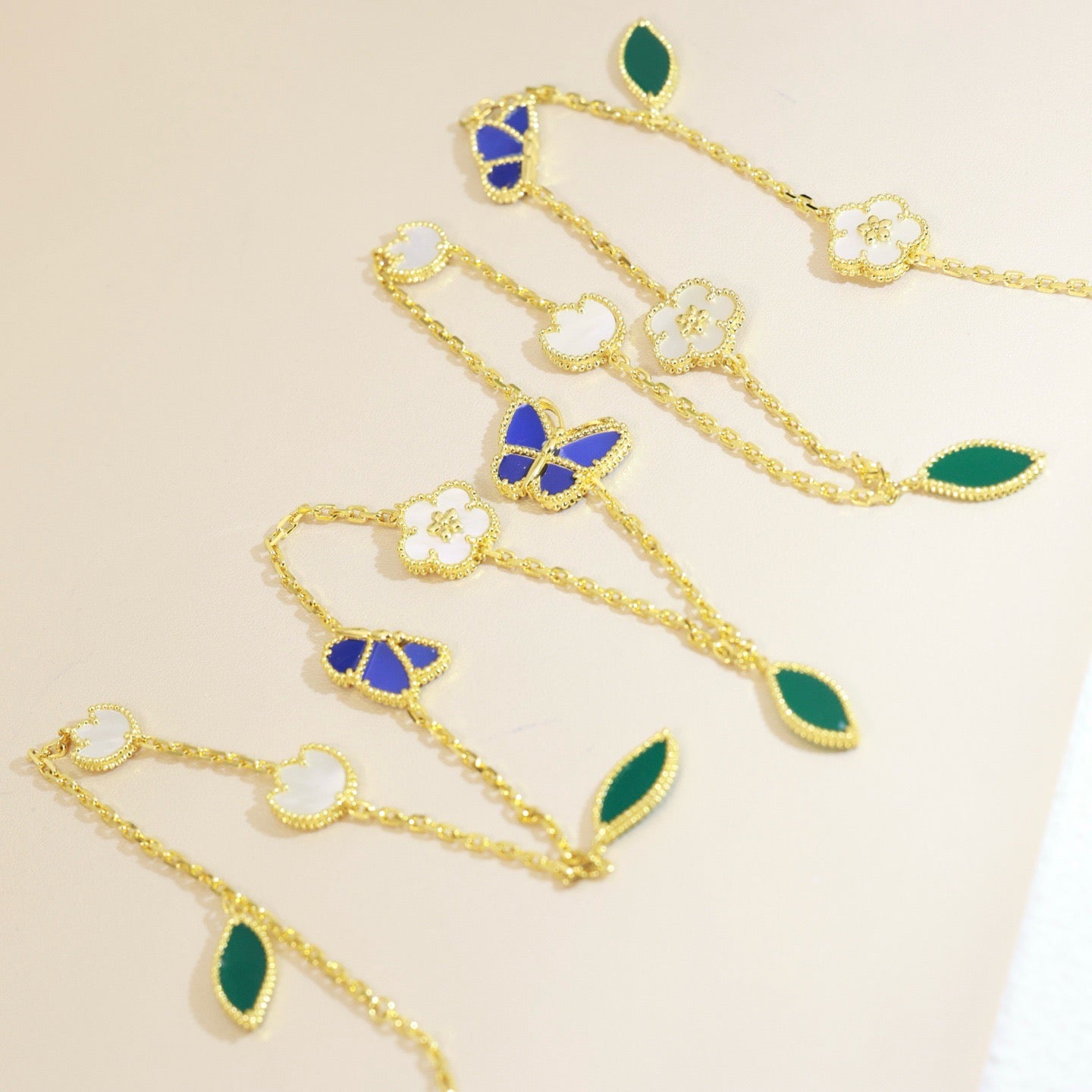 [Luxe]LUCKY SPRING BUTTERFLY 15 FLOWER NECKLACE