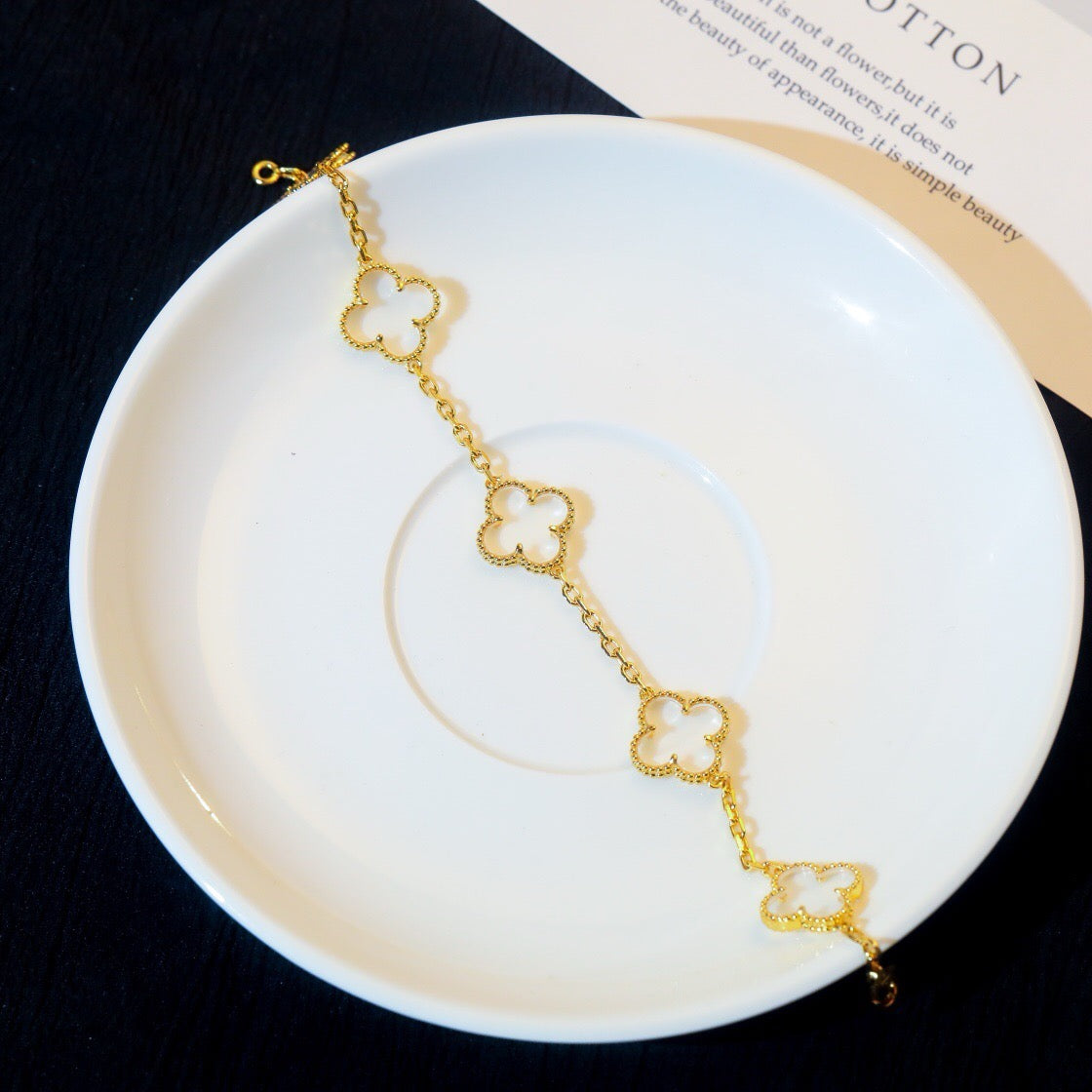 [Luxe]CLOVER 5 MOTIF ROCK CRYSTAL BRACELET