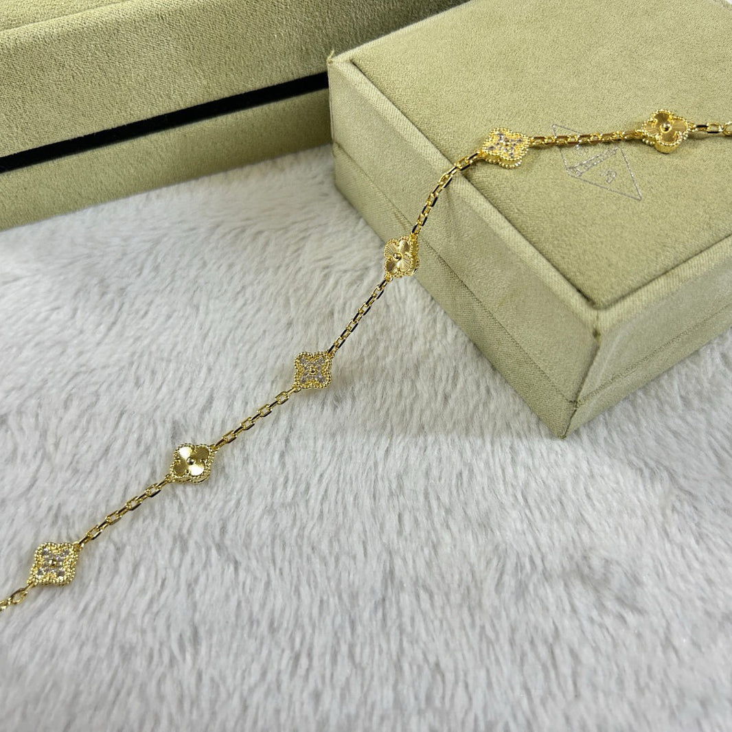 [Luxe]CLOVER 6 MOTIF DIAMOND LASER BRACELET