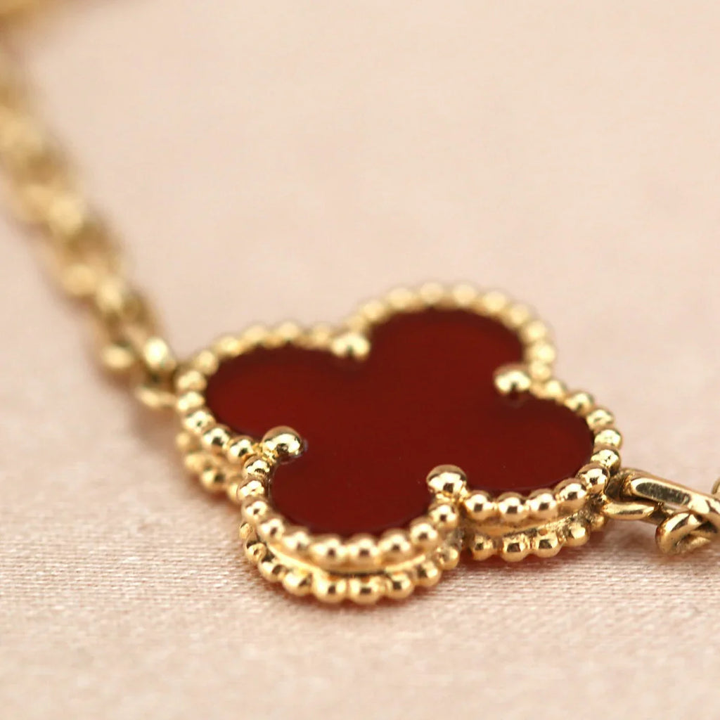 [Luxe] CLOVER 5 MOTIF RED CORNELIAN BRACELET COLLECTION