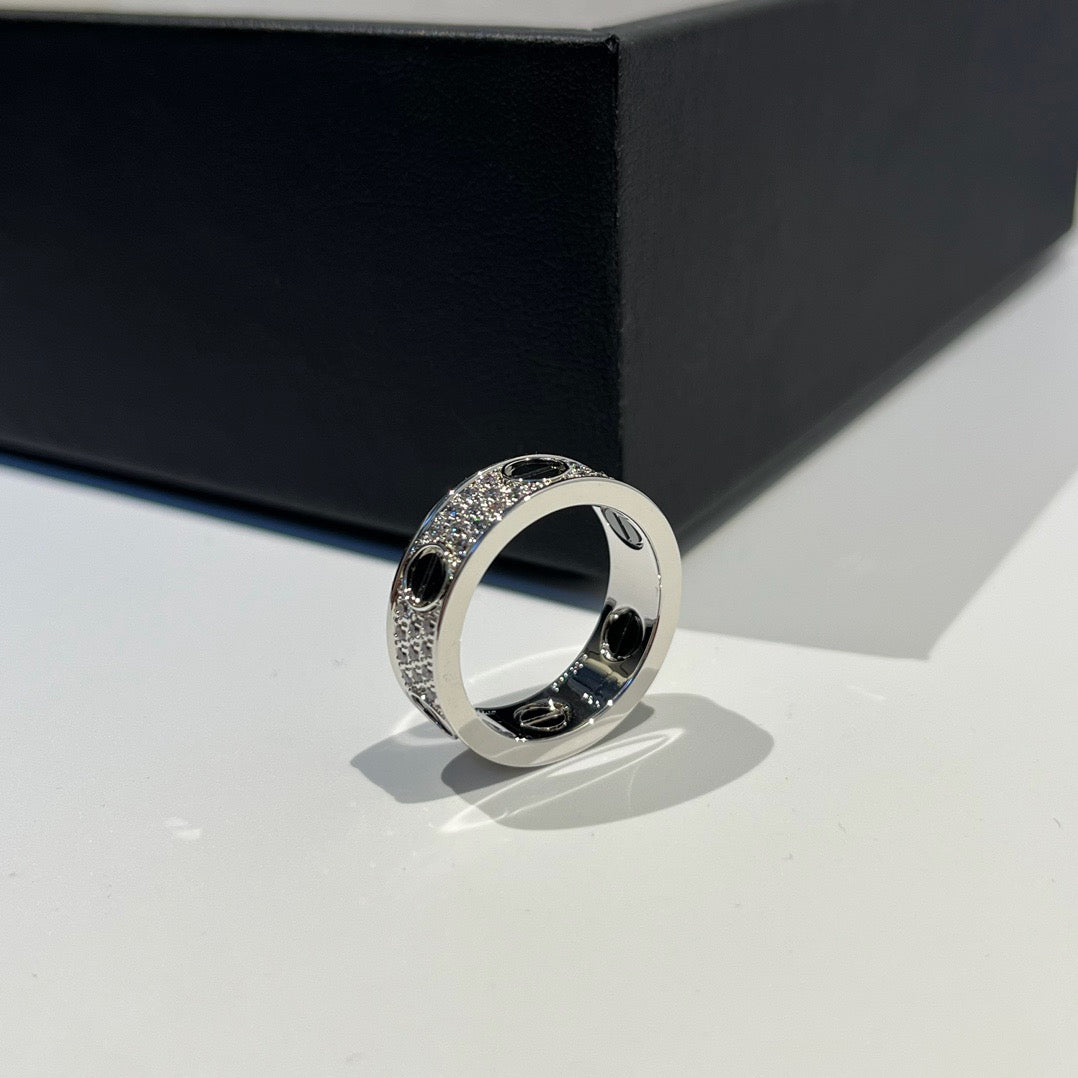 [Luxe Jewelry]LOVE RING 5.5MM DIAMONDS PAVED CERAMIC