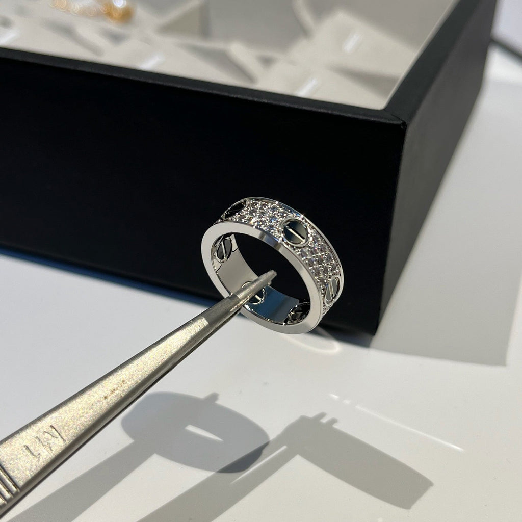 [Luxe Jewelry]LOVE RING 5.5MM DIAMONDS PAVED CERAMIC