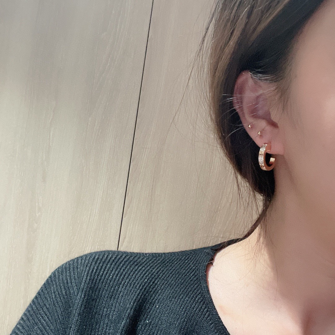 [Luxe Jewelry]LOVE 5.5MM DIAMOND PAVED EARRINGS