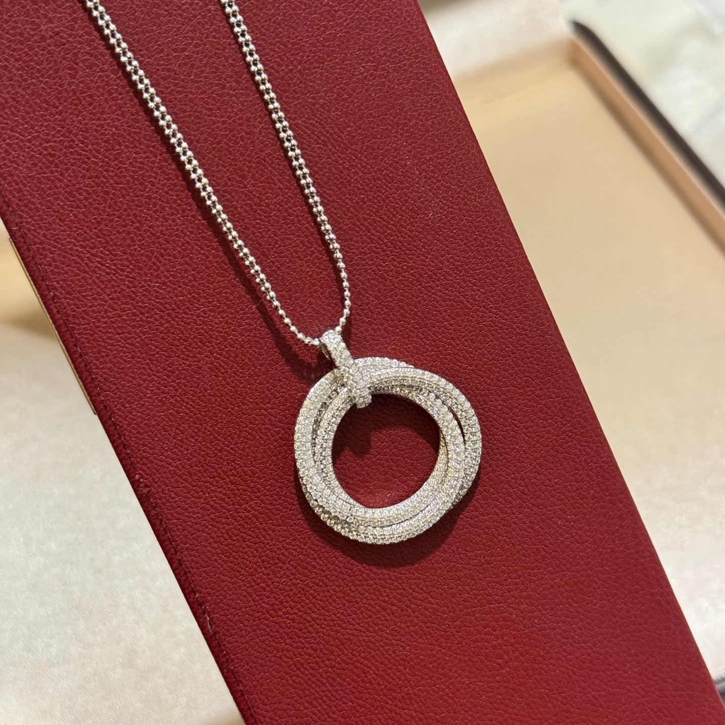 [Luxe Jewelry]TRINITY LARGE FULL DIAMOND  NECKLACE