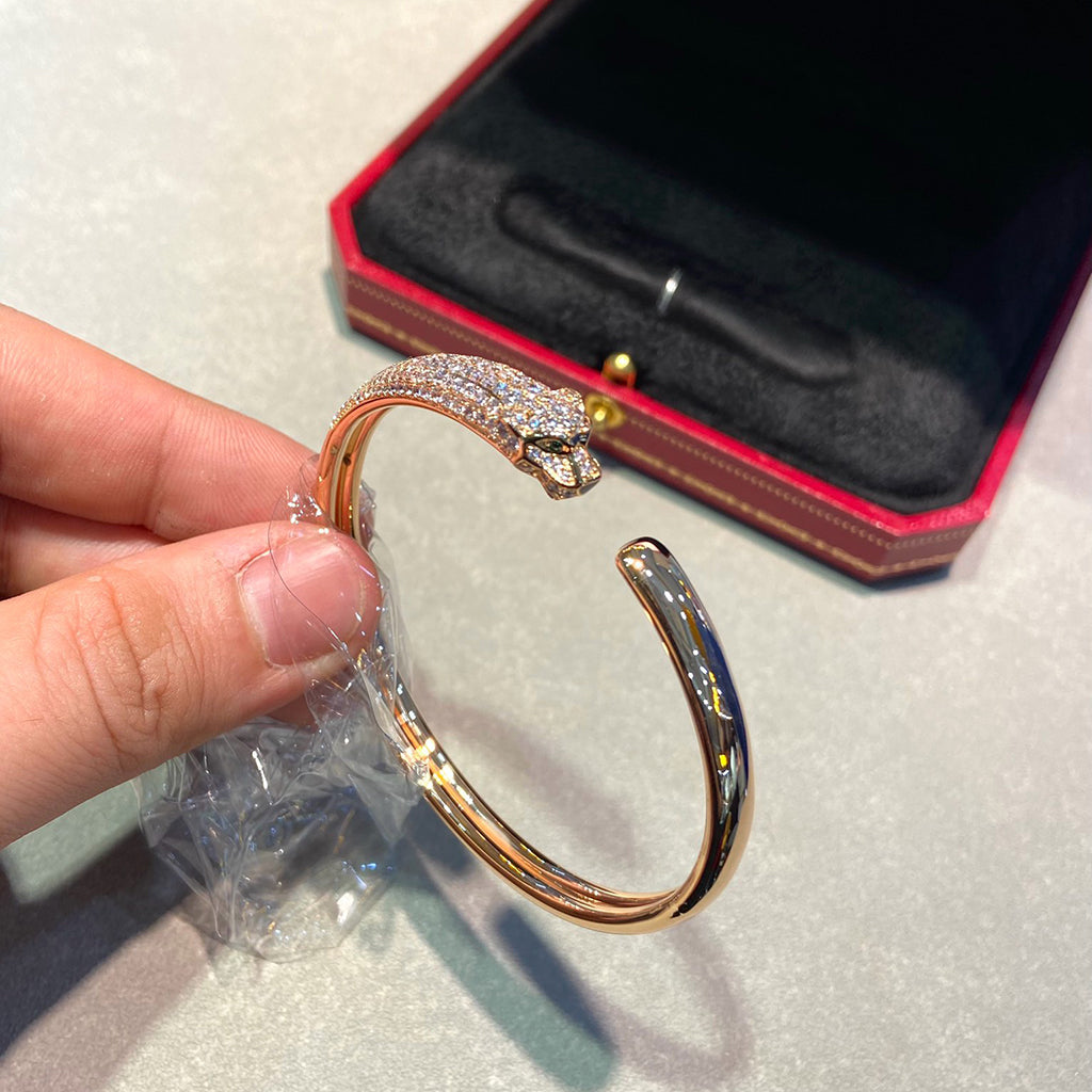 [Luxe Jewelry]PANTHERE HALF DIAMOND OPEN BRACELET