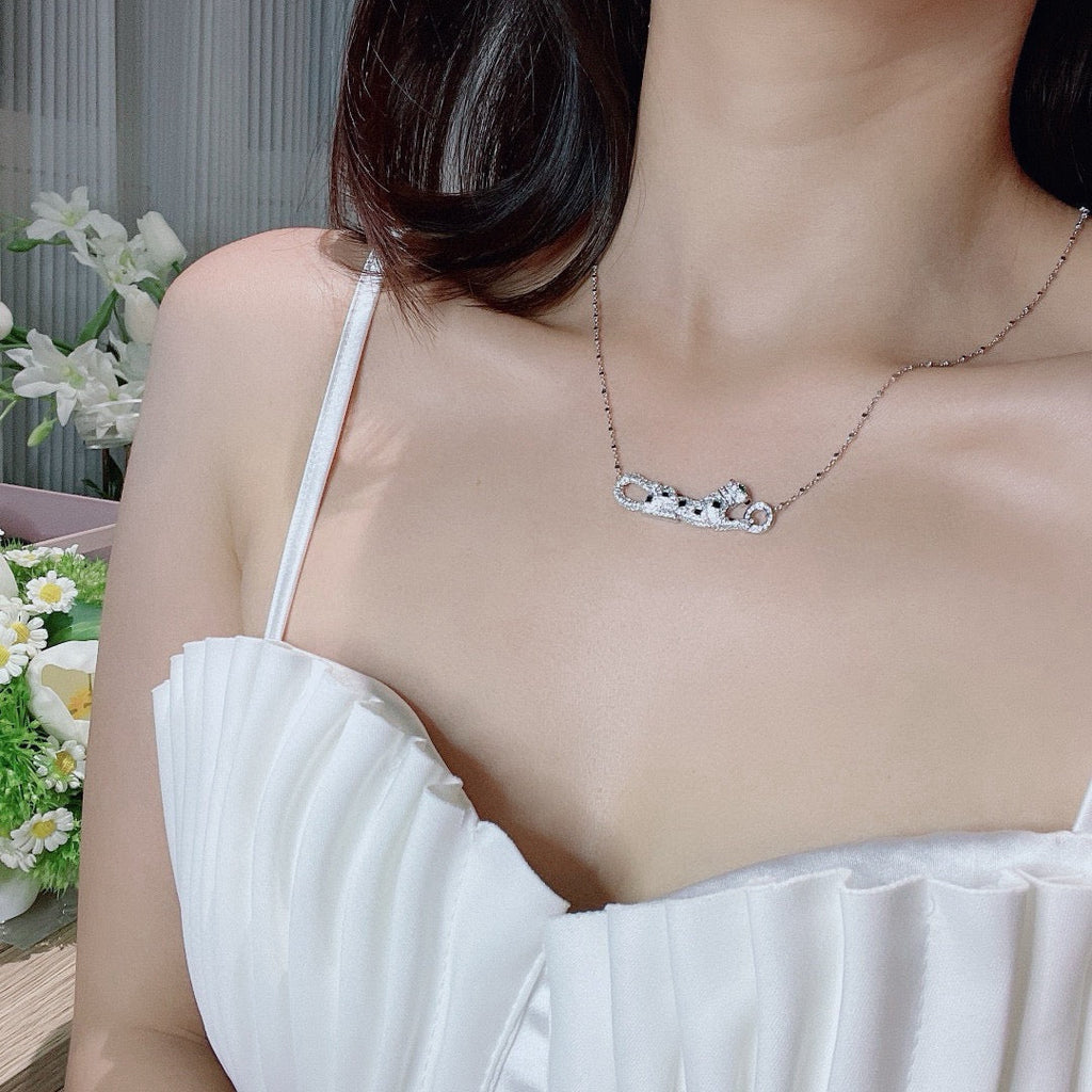 [Luxe Jewelry]PANTHERE PAVED DIAMOND NECKLACE