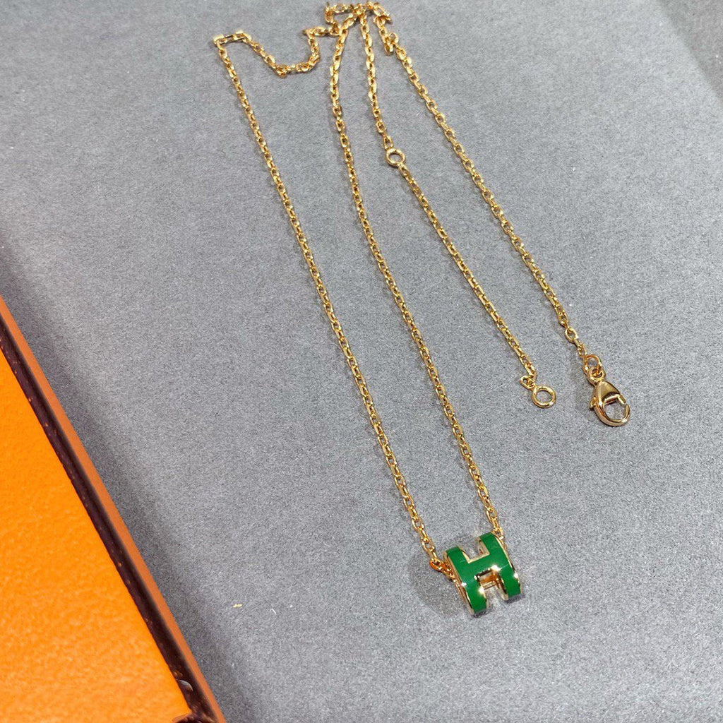[Luxe] COLLIER POP H VERT ARGENT ET OR