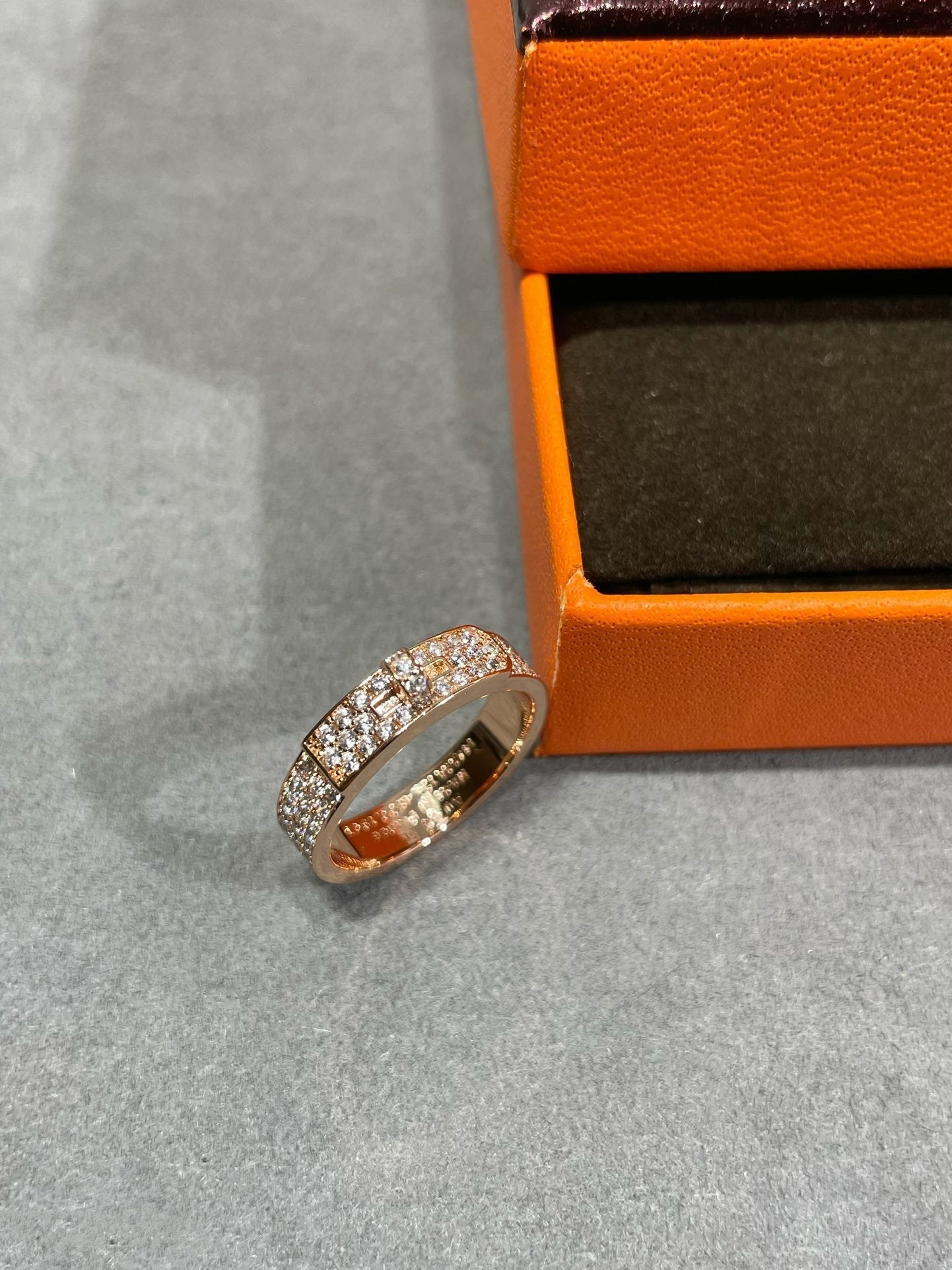 [Luxe]BAGUE KELLY EN OR ROSE ET DIAMANTS