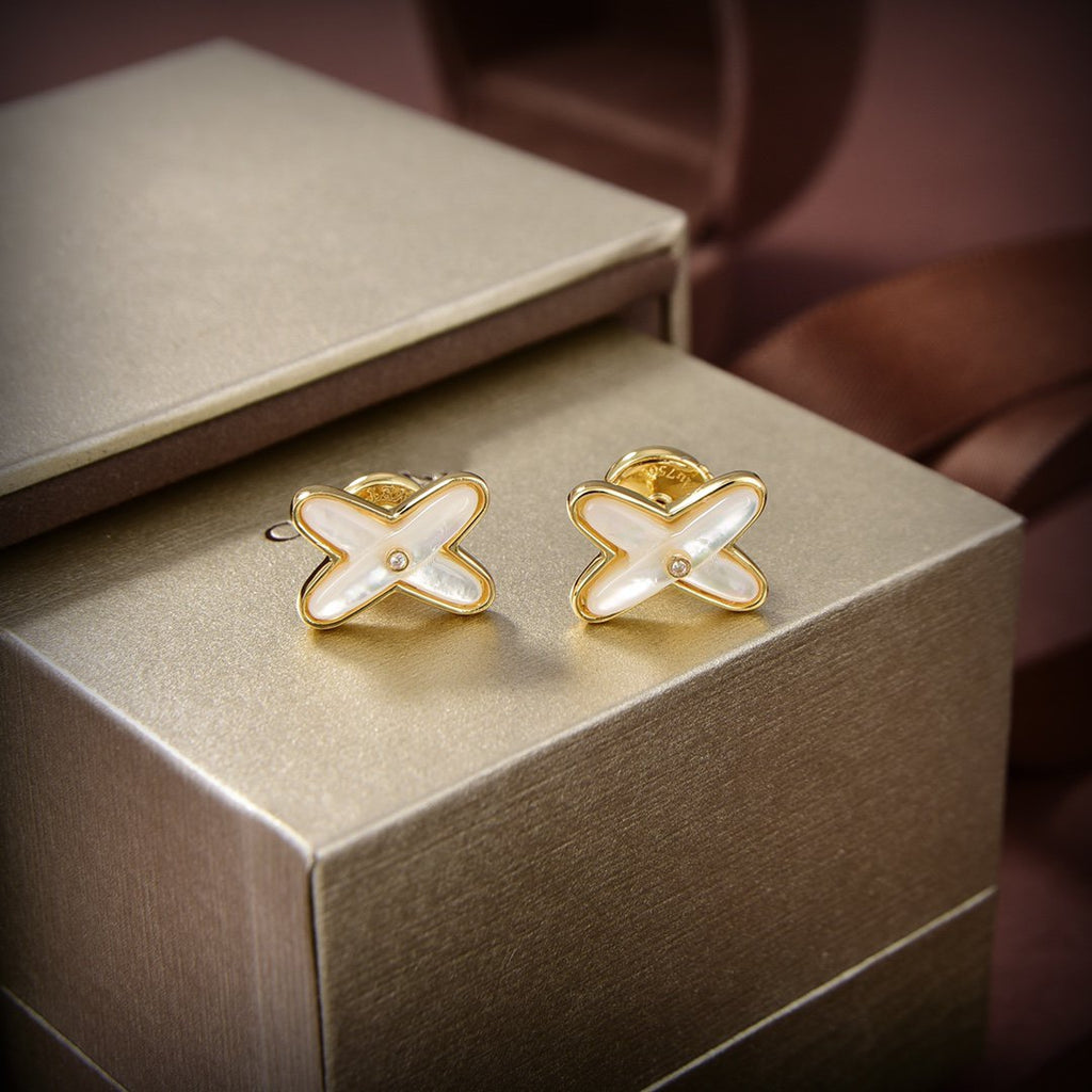 [Luxe]Boucles d'oreilles Jeux de Nacre Blanche Or Diamant