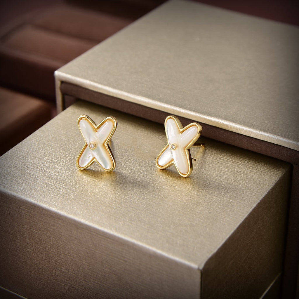 [Luxe]Boucles d'oreilles Jeux de Nacre Blanche Or Diamant
