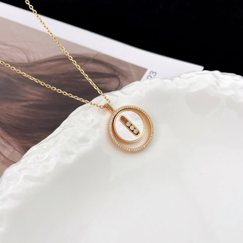 [LUXE]LUCKY MOVE MM NACRE BLANCHE DIAMOND NECKLACE