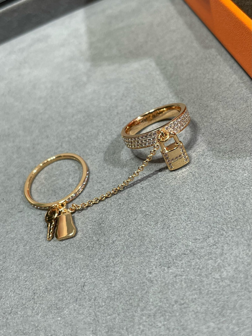 [Luxe] Bague double cloche HM Kelly avec diamants