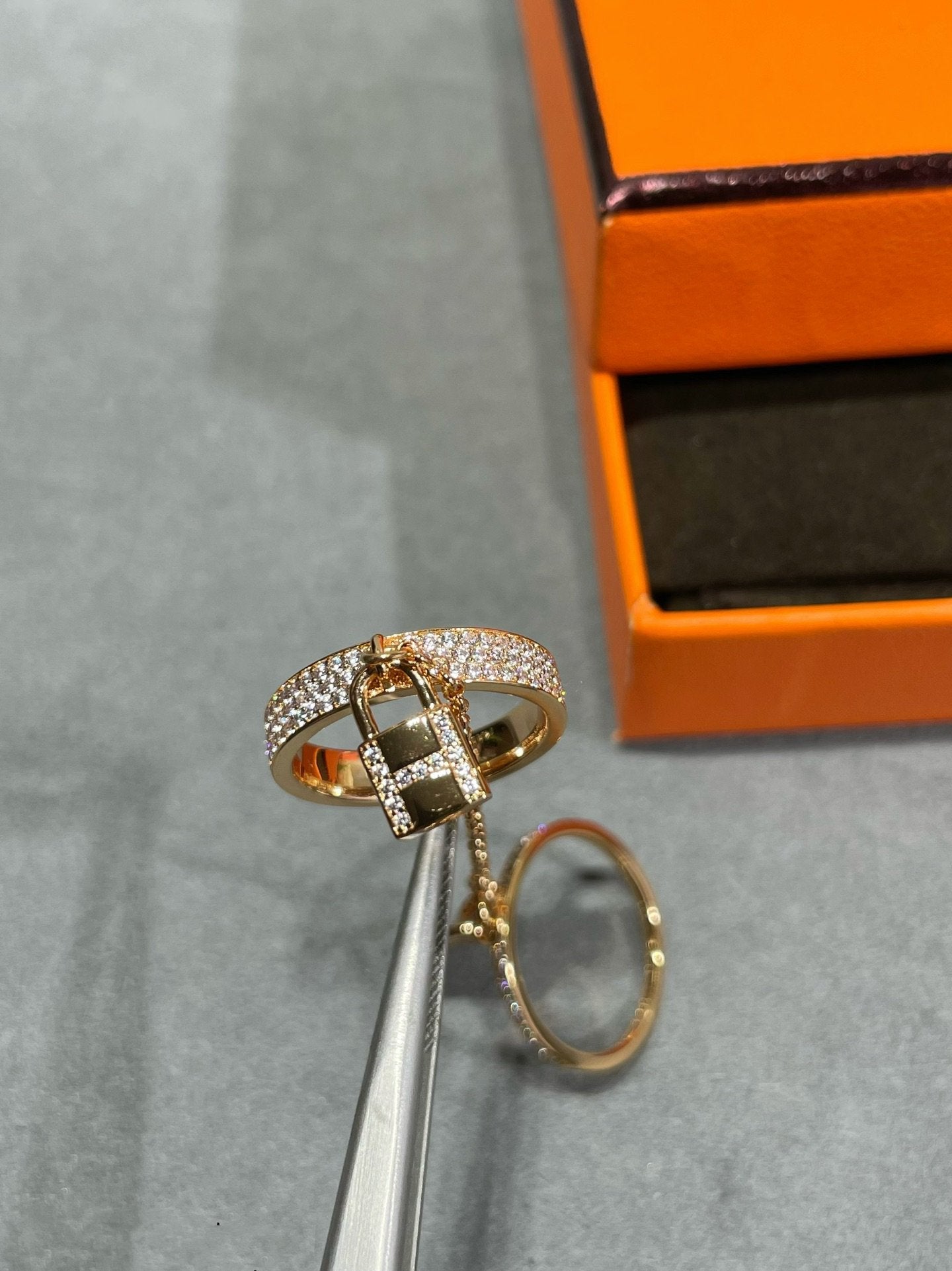 [Luxe] Bague double cloche HM Kelly avec diamants