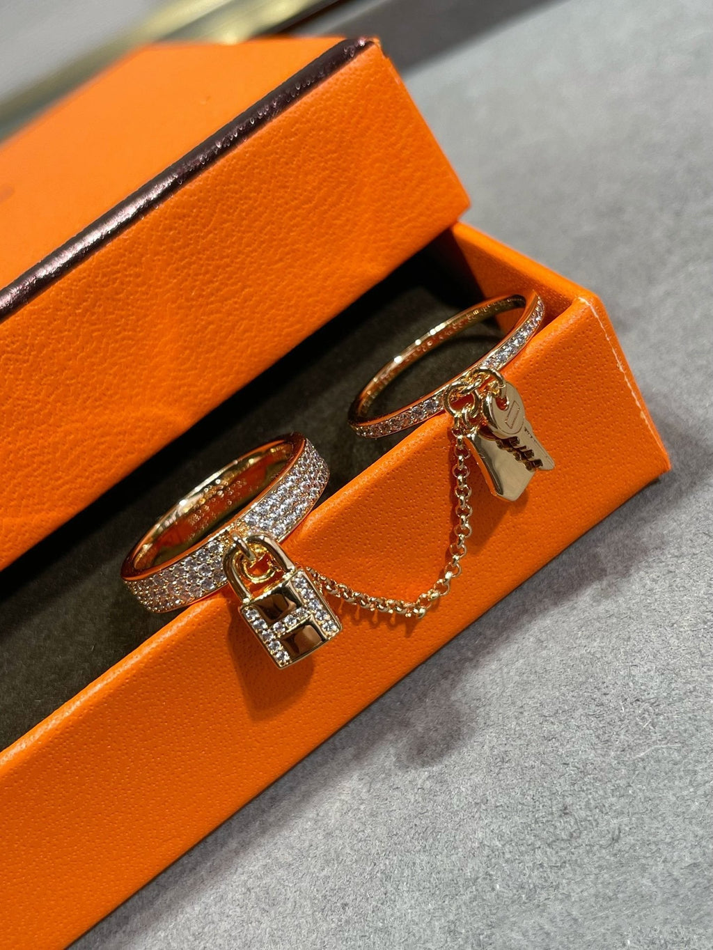 [Luxe] Bague double cloche HM Kelly avec diamants