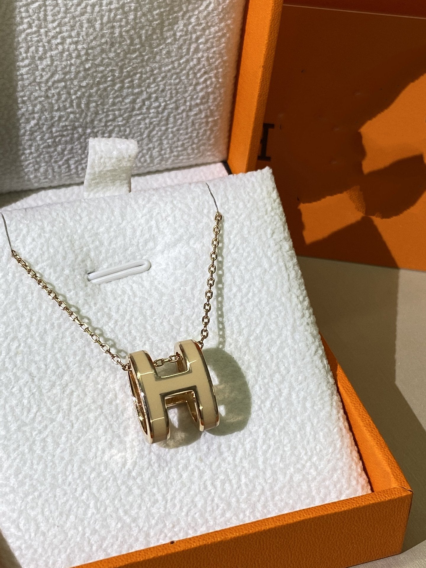 [Luxe]Collier HM CLIC en or émail jaune