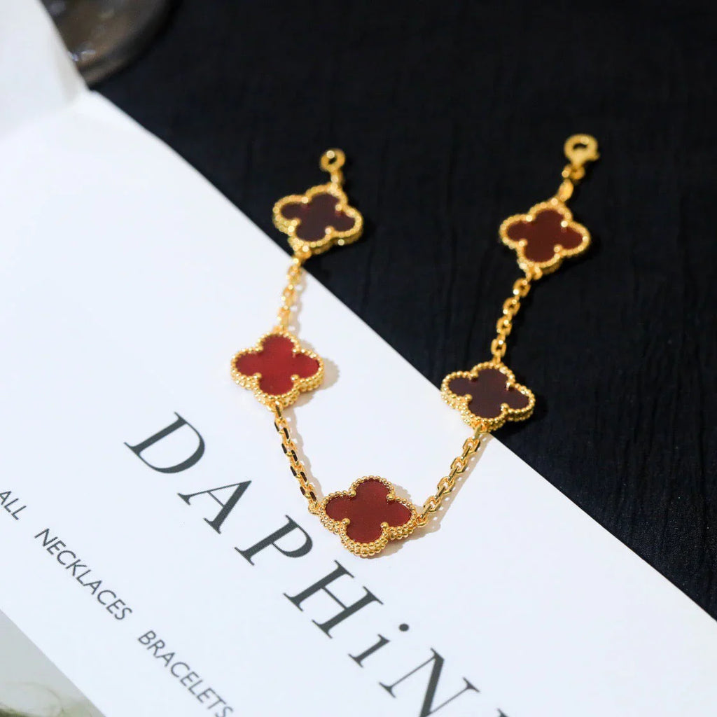 [Luxe] CLOVER 5 MOTIF RED CORNELIAN BRACELET COLLECTION