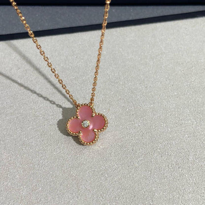 [Luxe]CLOVER 15MM DIAMOND PINK MOP NECKLACE