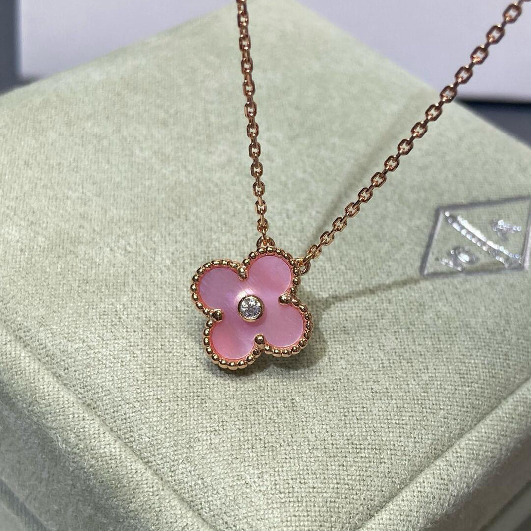 [Luxe]CLOVER 15MM DIAMOND PINK MOP NECKLACE