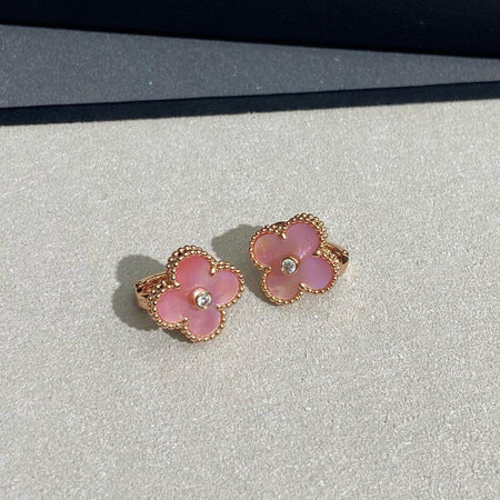 [Luxe]CLOVER MEDIUM 1 DIAMOND PINK EARRINGS