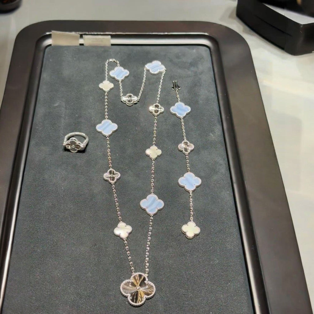 [Luxe]DETACHABLE CLOVER 15(11+4) FLOWER SILVER NECKLACE SET